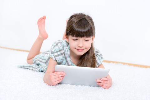 IPad kan skade børns nakker – og hjernen